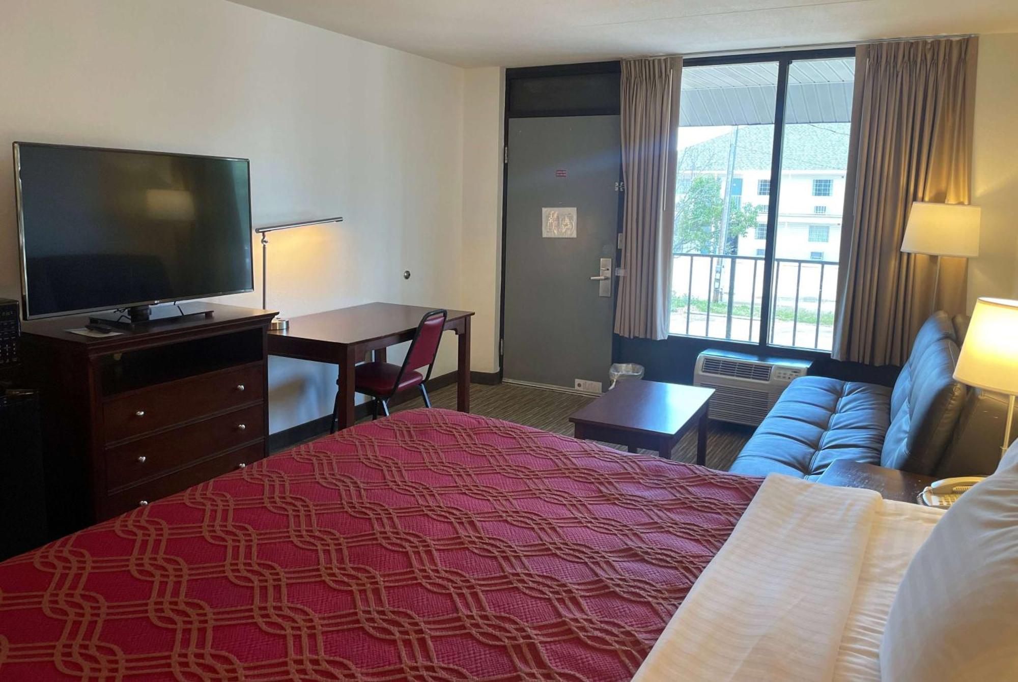 Ramada By Wyndham Branson Theatre District Hotel ภายนอก รูปภาพ