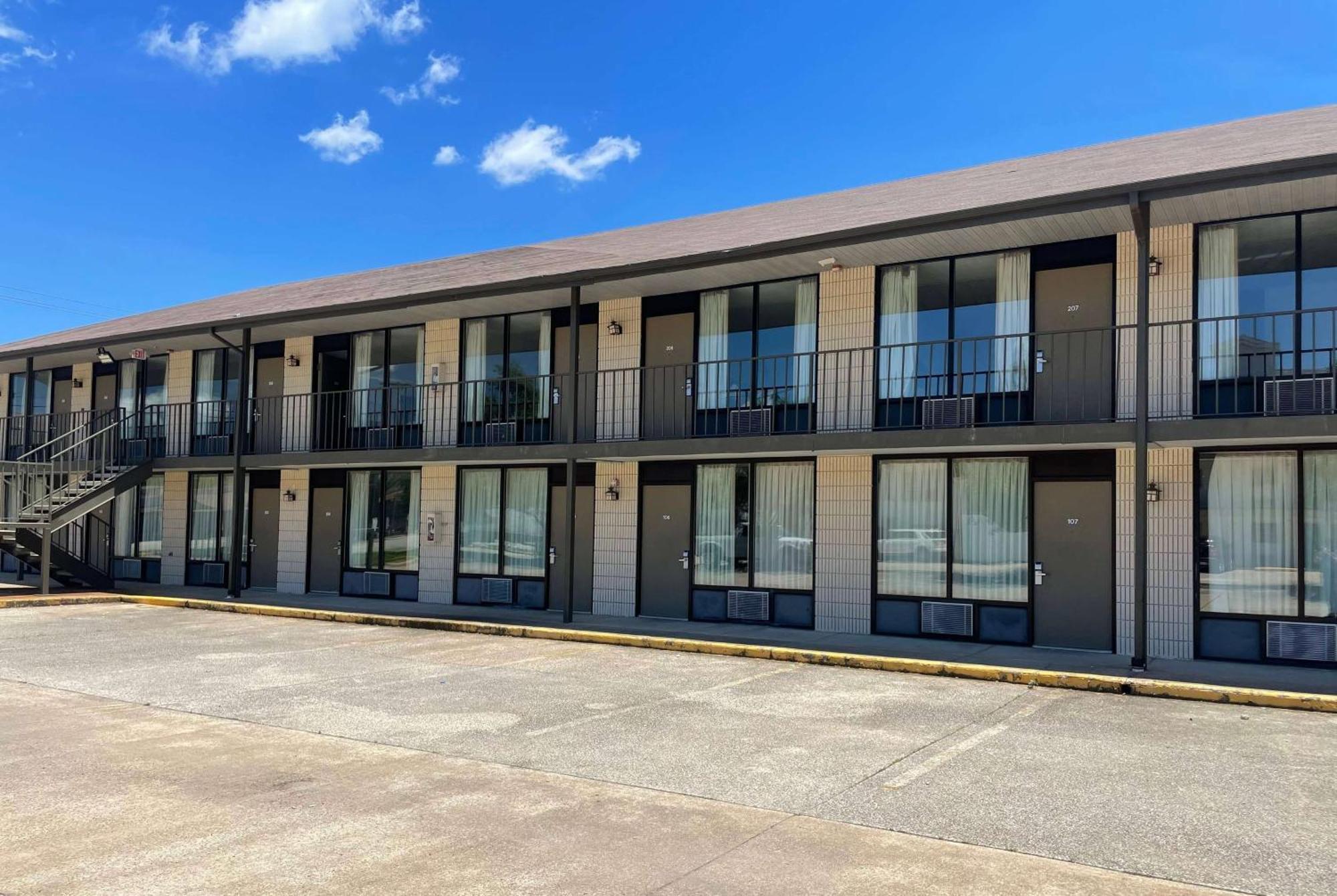 Ramada By Wyndham Branson Theatre District Hotel ภายนอก รูปภาพ