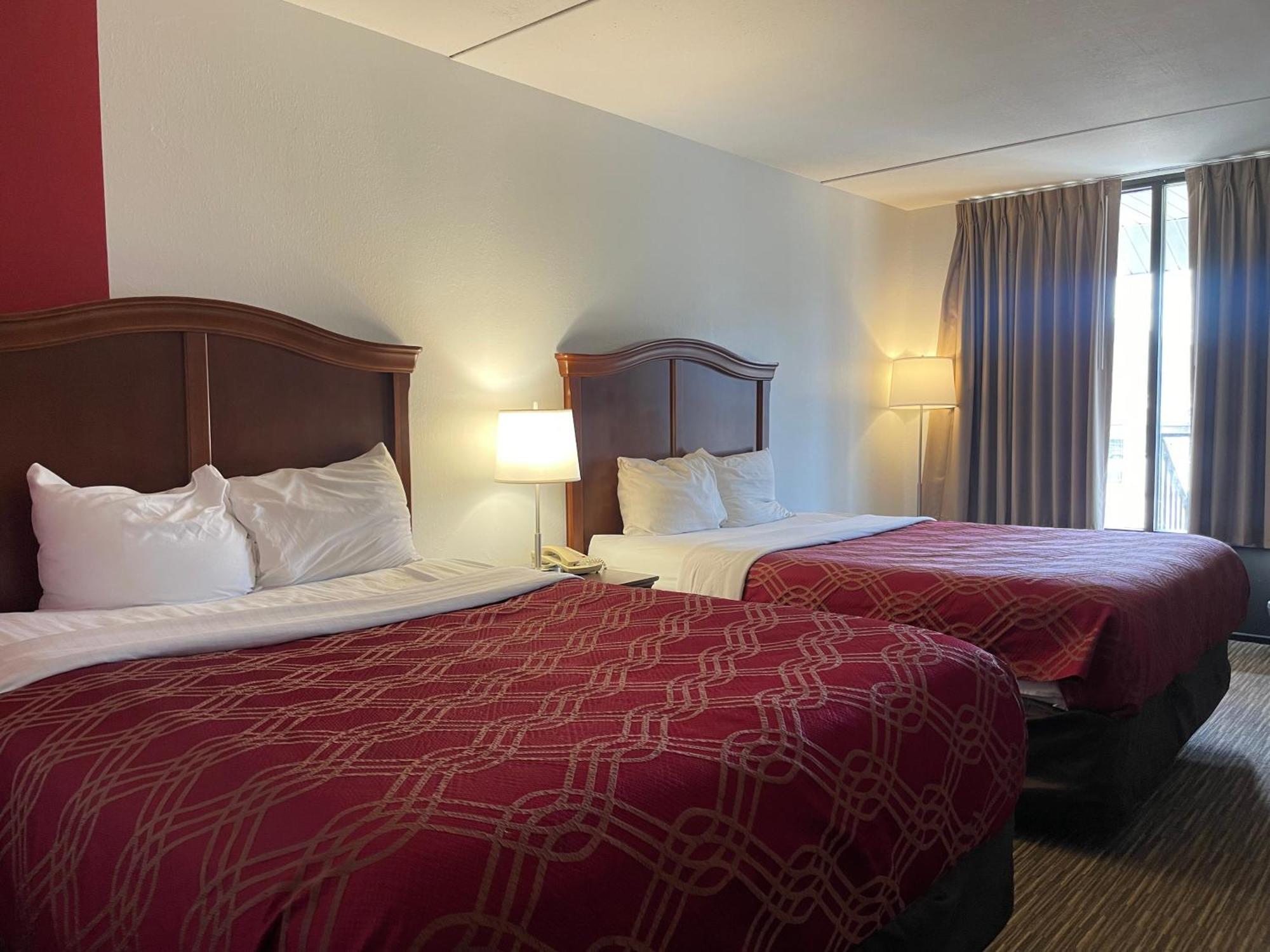Ramada By Wyndham Branson Theatre District Hotel ภายนอก รูปภาพ