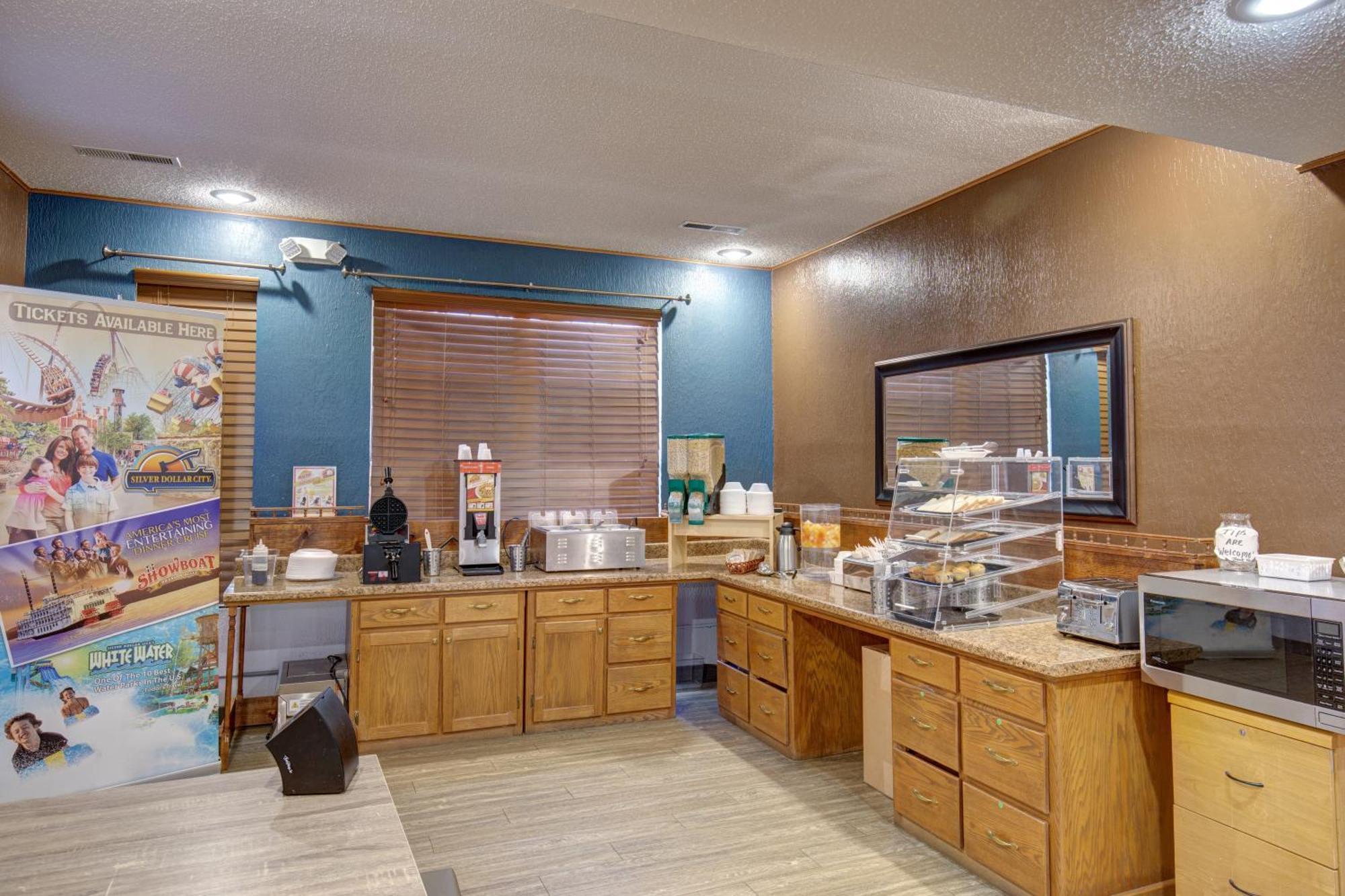 Ramada By Wyndham Branson Theatre District Hotel ภายนอก รูปภาพ